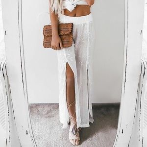 NWT Lucy love sun bum white embroidered pants